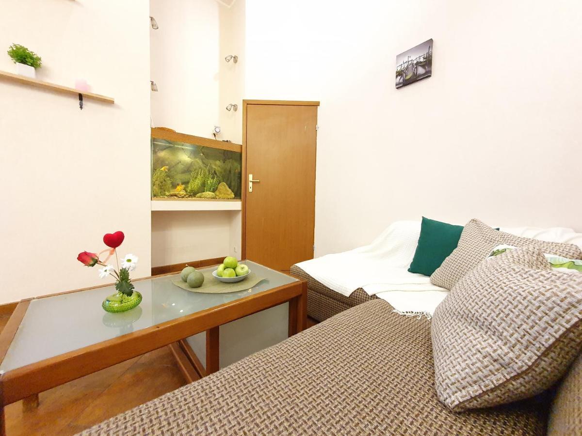 Inn Home Apartments - Pechersk Area Киев Экстерьер фото