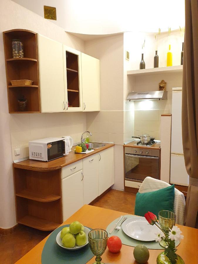 Inn Home Apartments - Pechersk Area Киев Экстерьер фото