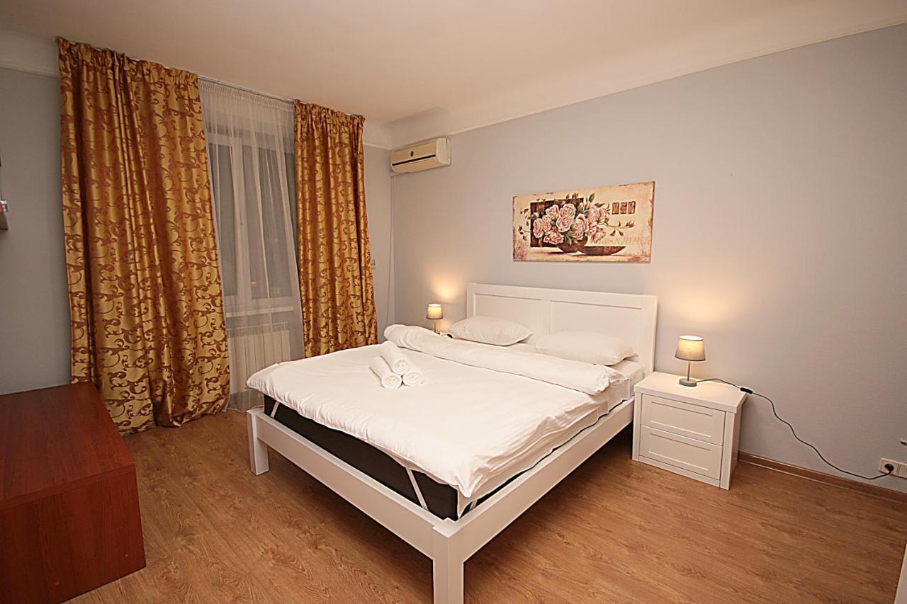 Inn Home Apartments - Pechersk Area Киев Экстерьер фото